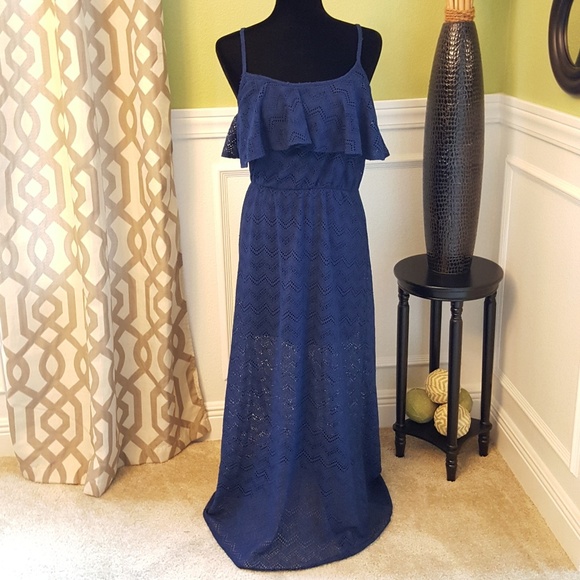 Dresses & Skirts - Beautiful Maxi Dress